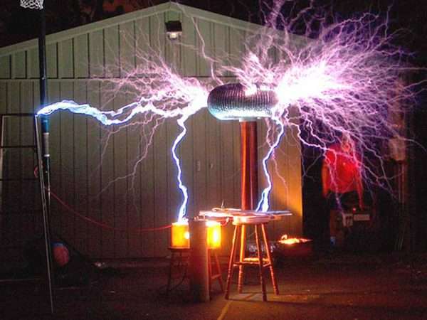 Генератор Тесла  идеальный источник энергии - фото