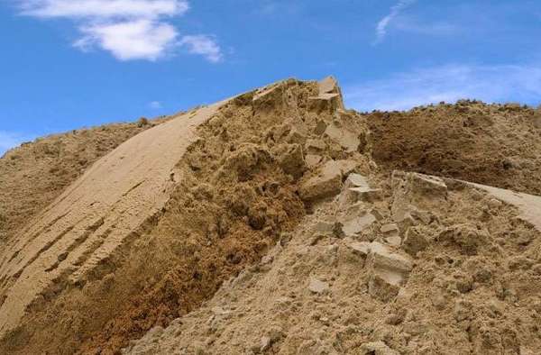 Какой песок использовать: виды и характеристики строительного песка с фото