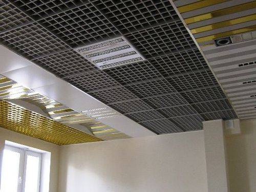 Подвесные решетчатые потолки в интерьерах - фото