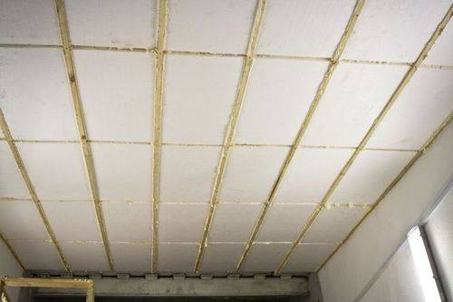 Чем и как утеплить потолок в гараже - фото